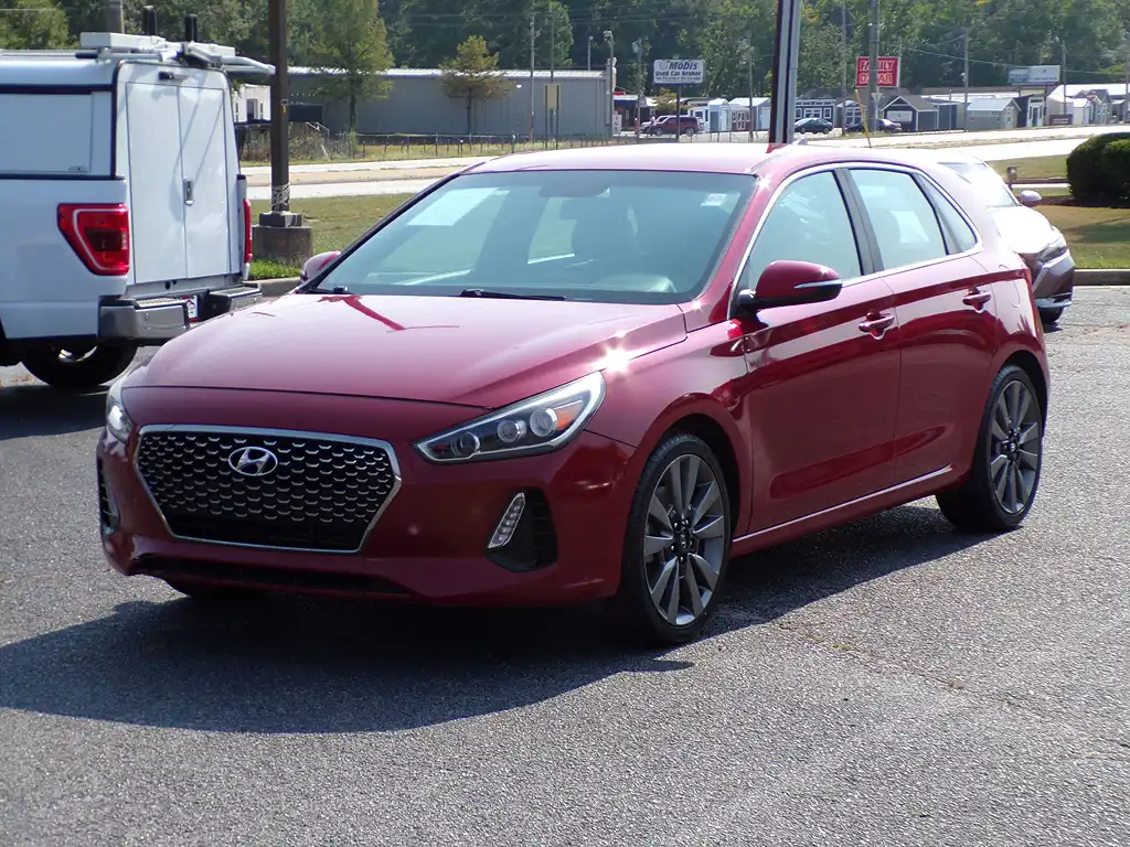 2018 Hyundai Elantra GT GT Sport DCT's photo