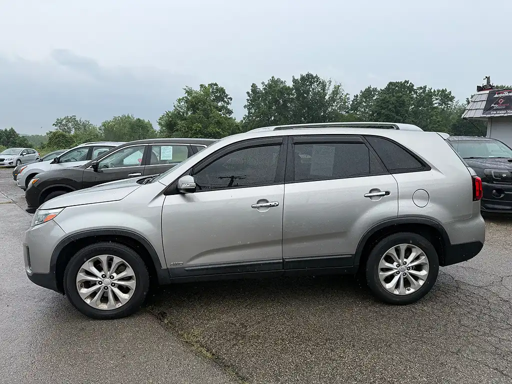2014 Kia Sorento EX V6 AT 4WD's photo