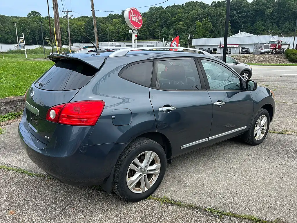 2015 Nissan Rogue Select S AWD's photo