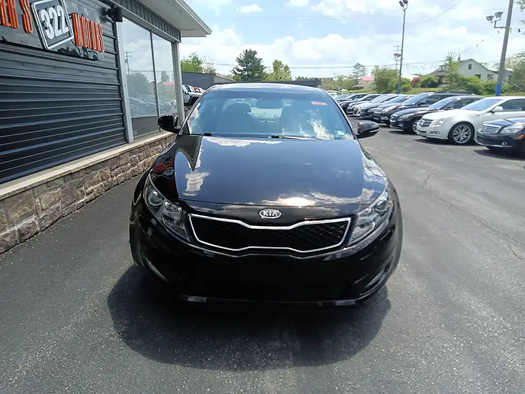 2011 Kia Optima EX AT Turbo's photo