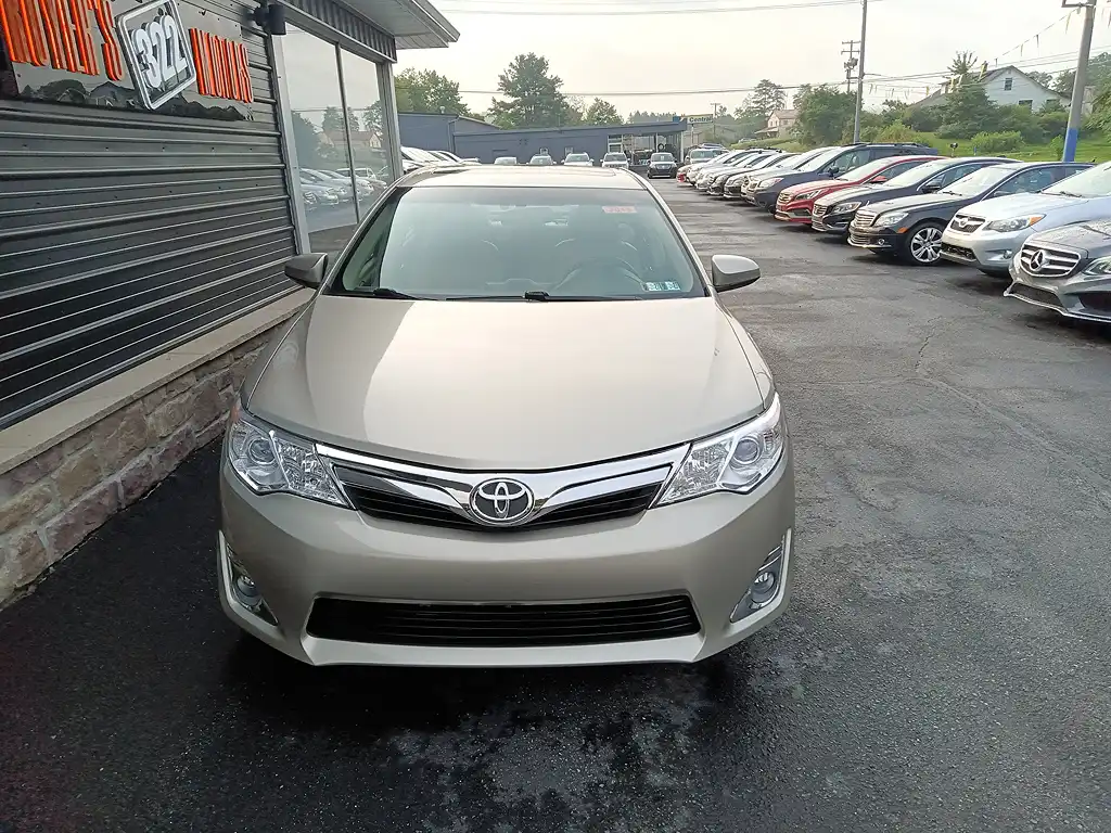 2014 Toyota Camry 2.5 Auto XLE Hybrid's photo