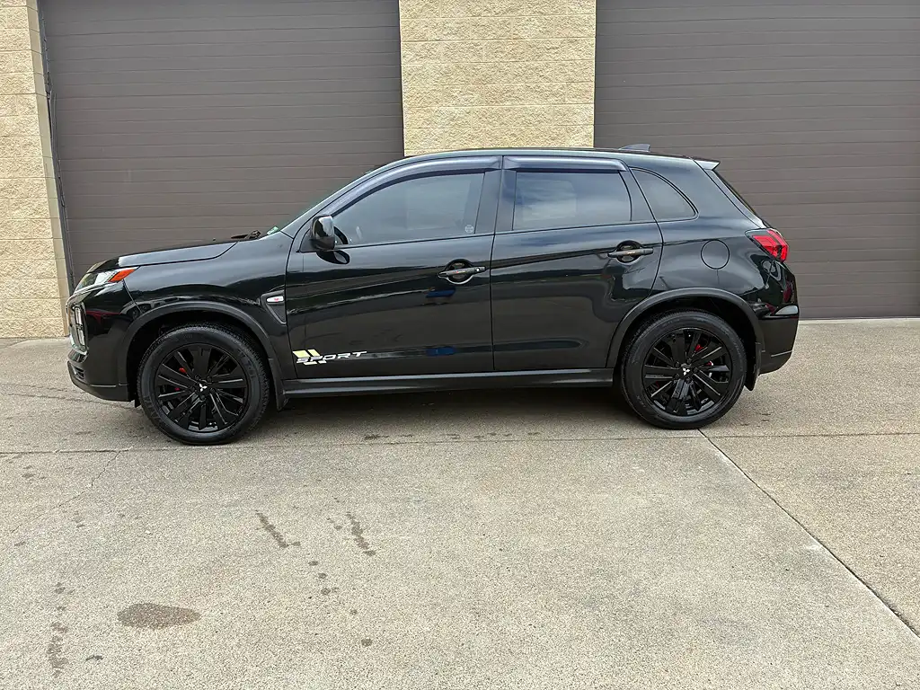2022 Mitsubishi Outlander Sport 2.0 LE AWC CVT's photo