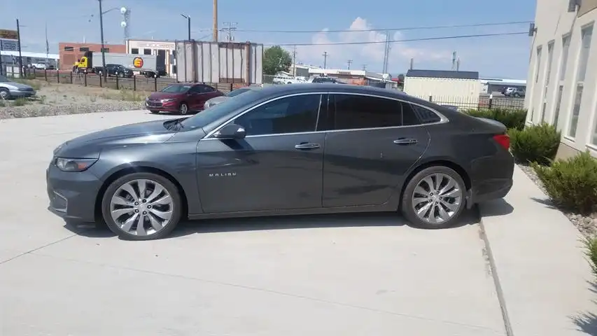 2017 Chevrolet Malibu Premier's photo
