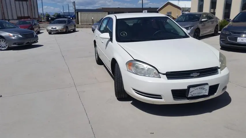 2007 Chevrolet Impala LS photo 3