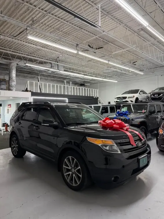 Vehicle Image 2