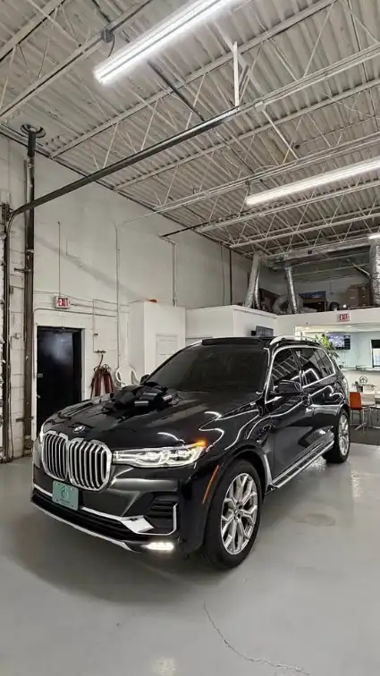 2022 BMW X7 xDrive40i's photo