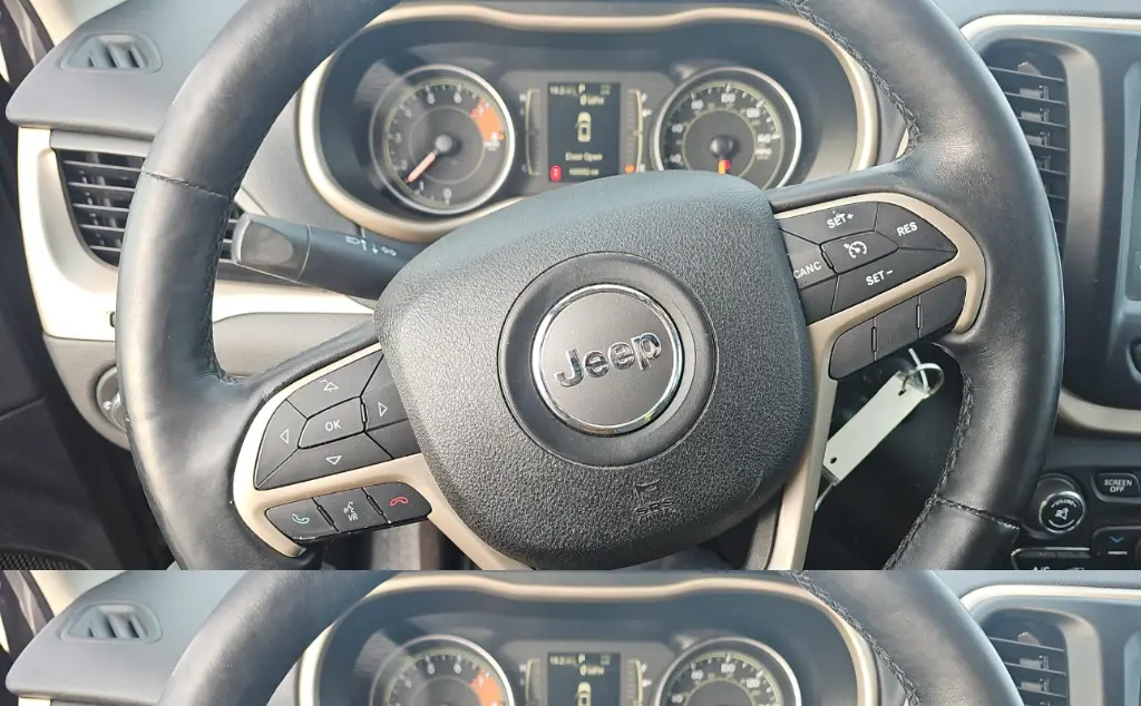2017 Jeep Cherokee Latitude 4WD photo 4