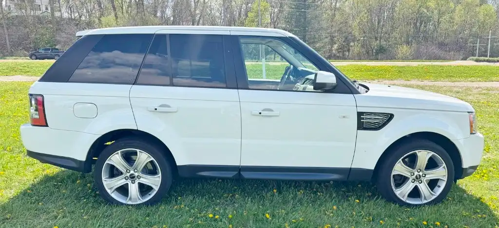 2012 Land Rover Range Rover Sport HSE's photo