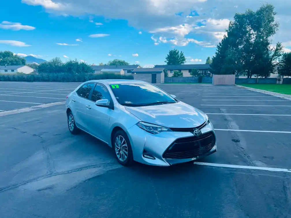 2017 Toyota Corolla XLE AT's photo