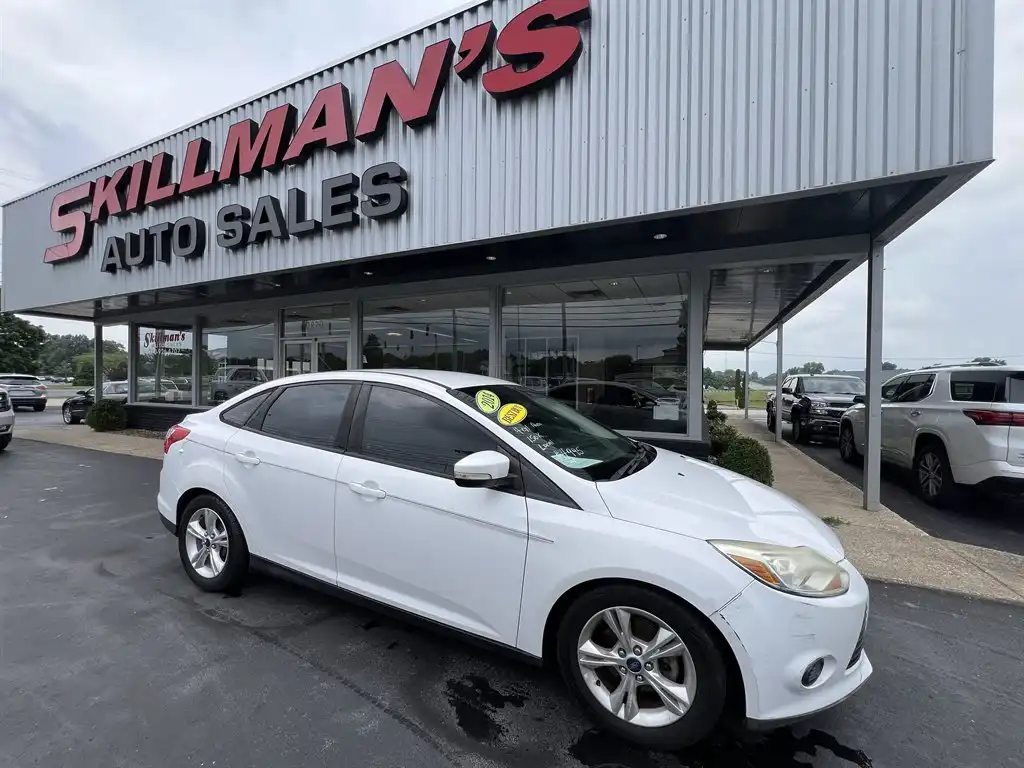 2014 Ford Focus Sedan SE's photo