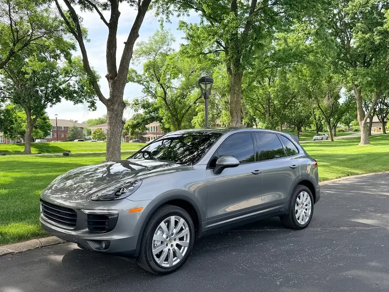 2016 Porsche Cayenne S photo 5