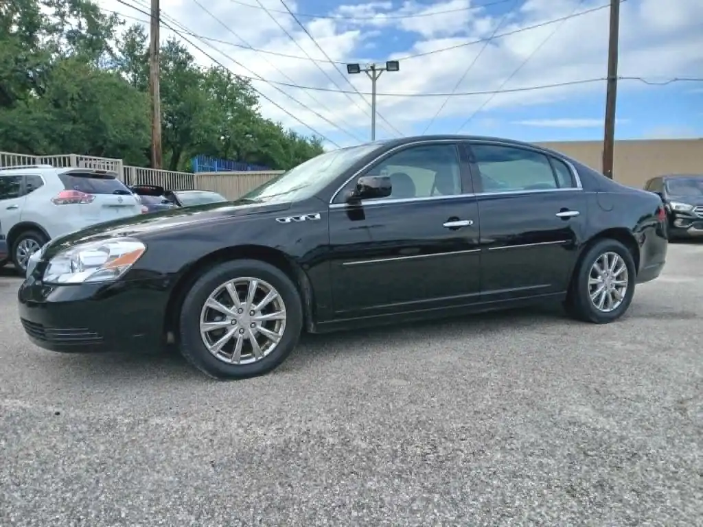 2011 Buick Lucerne CXL Premium's photo