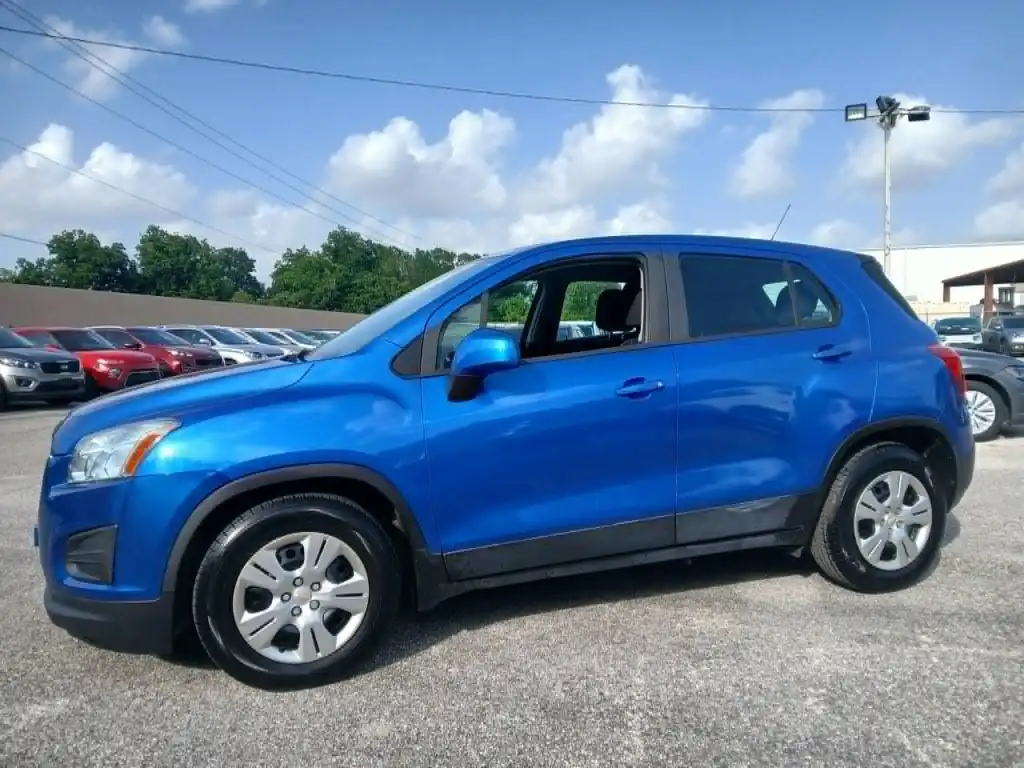 2016 Chevrolet Trax LS's photo