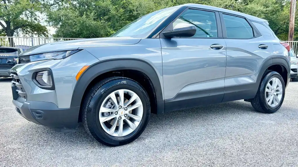 2021 Chevrolet Trailblazer LS's photo