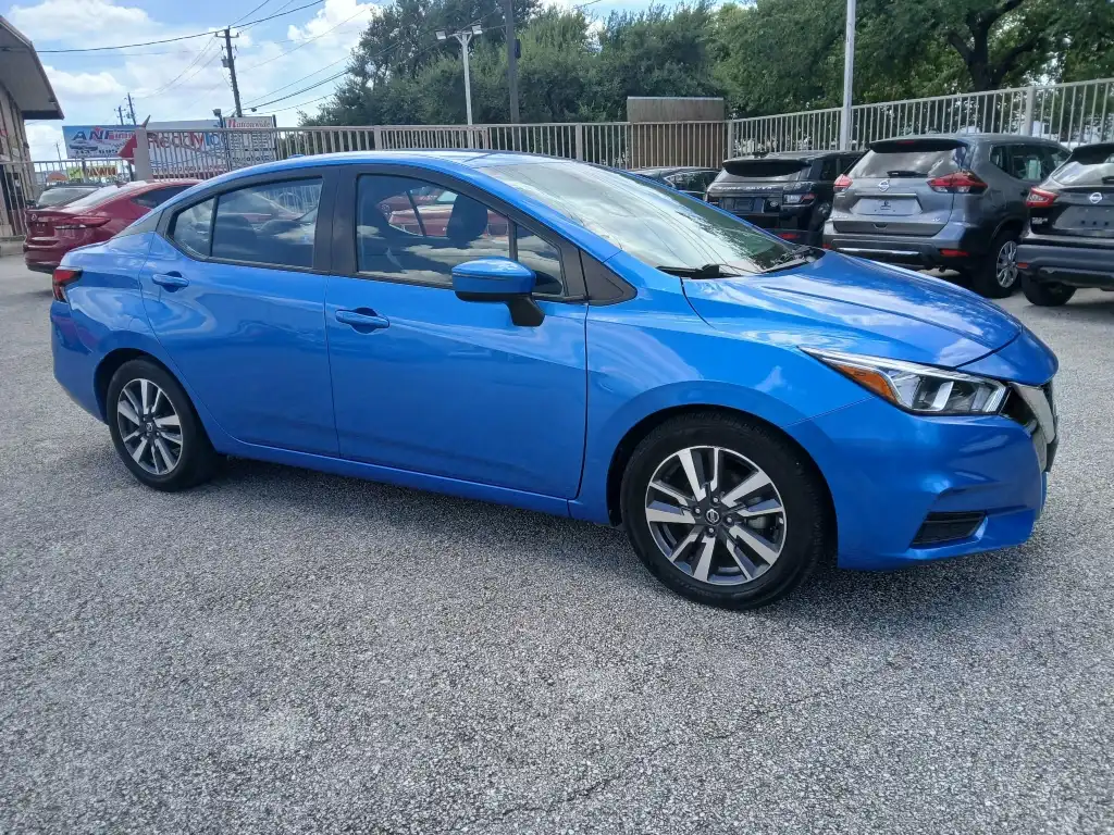 2021 Nissan Versa 1.6 SV CVT's photo