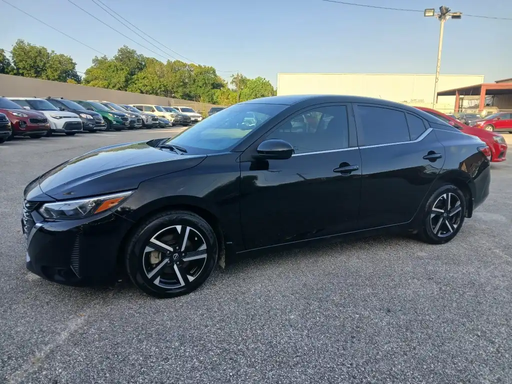 2024 Nissan Sentra SV CVT's photo