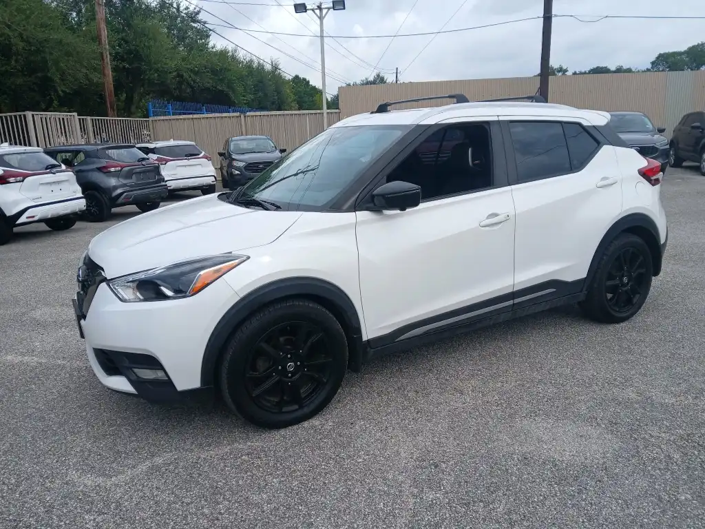 2020 Nissan Kicks 1.6 SR's photo
