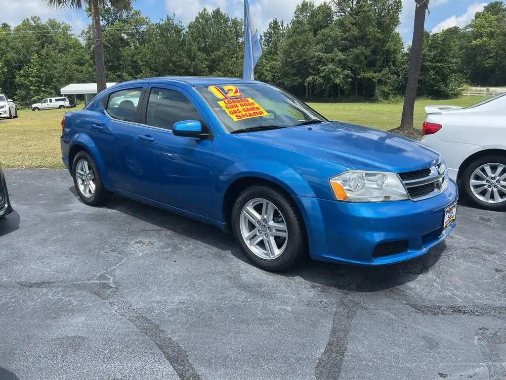 2012 Dodge Avenger SXT's photo