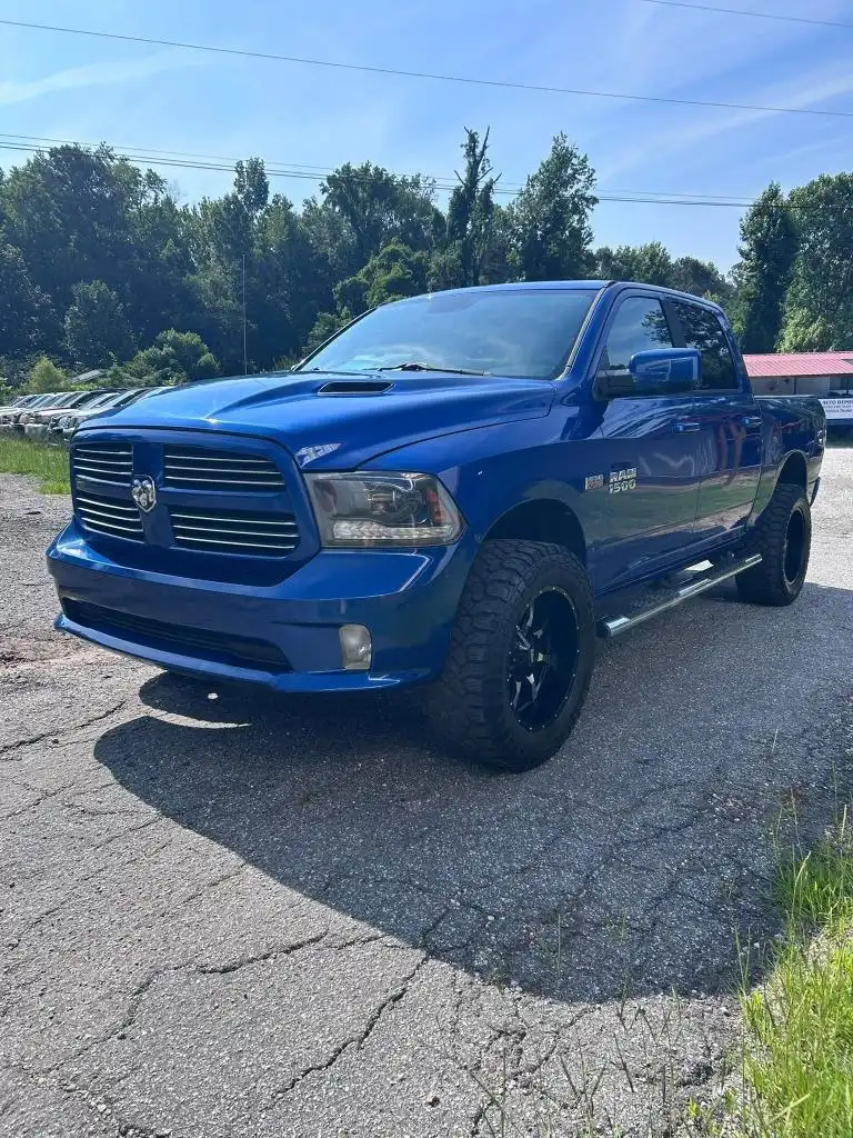 2015 RAM 1500 Sport 4x4 Crew Cab's photo