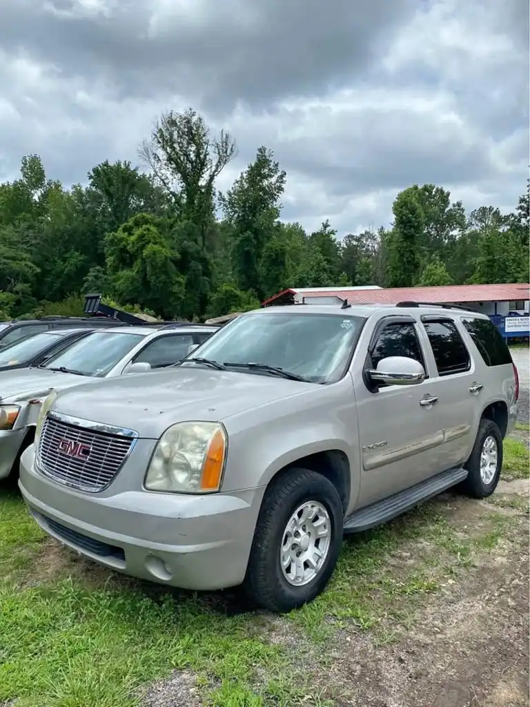 2007 GMC Yukon 2WD SLE2's photo