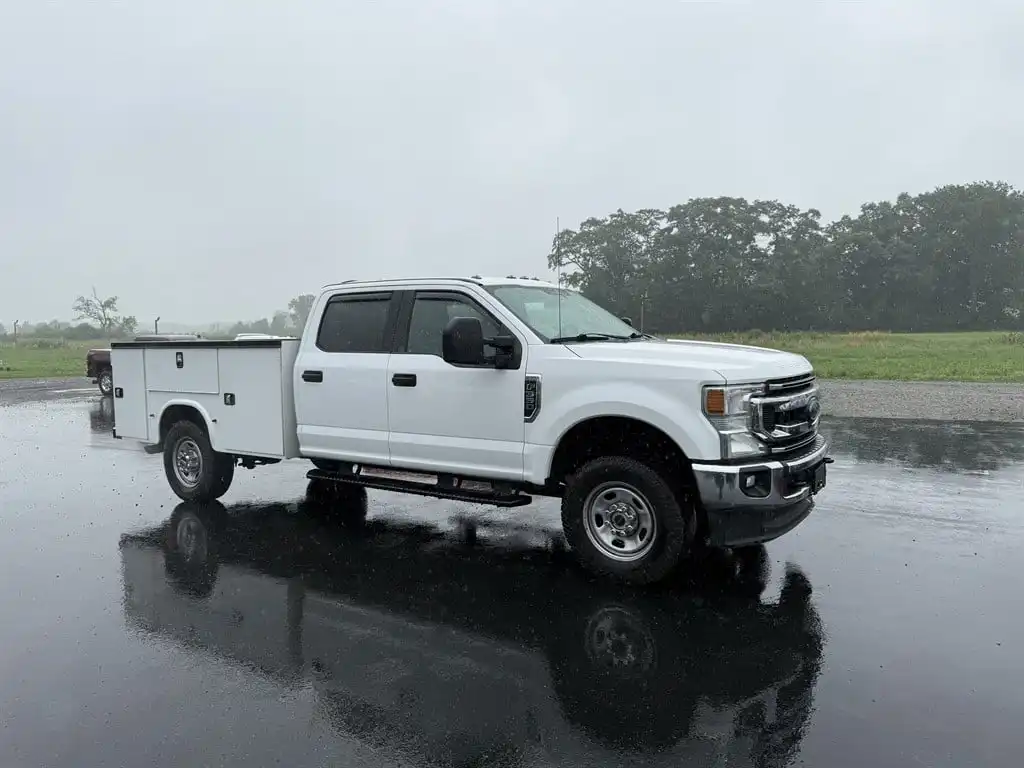 2021 Ford F-350 XL 4x4 Crew Cab 179-In SRW's photo