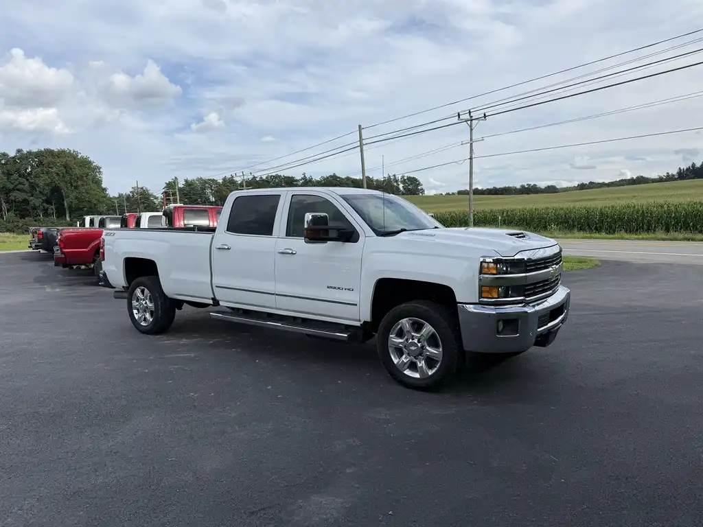 2017 Chevrolet Silverado HD LTZ 4WD Crew Cab Standard Box's photo