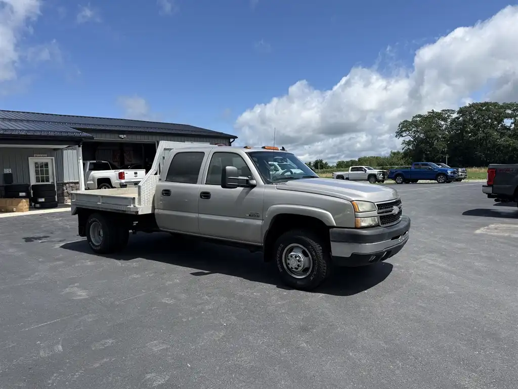 2007 Chevrolet Silverado HD LT1 4WD Crew Cab LWB SRW's photo
