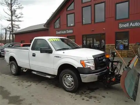 2011 Ford F-150 XL 4WD Regular Cab 126 in's photo