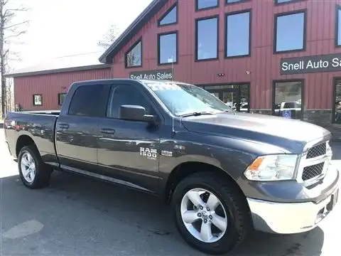 2019 RAM 1500 Classic SLT Crew Cab 4WD 6'4" Box's photo