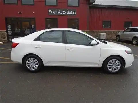 2012 Kia Forte LX AT's photo