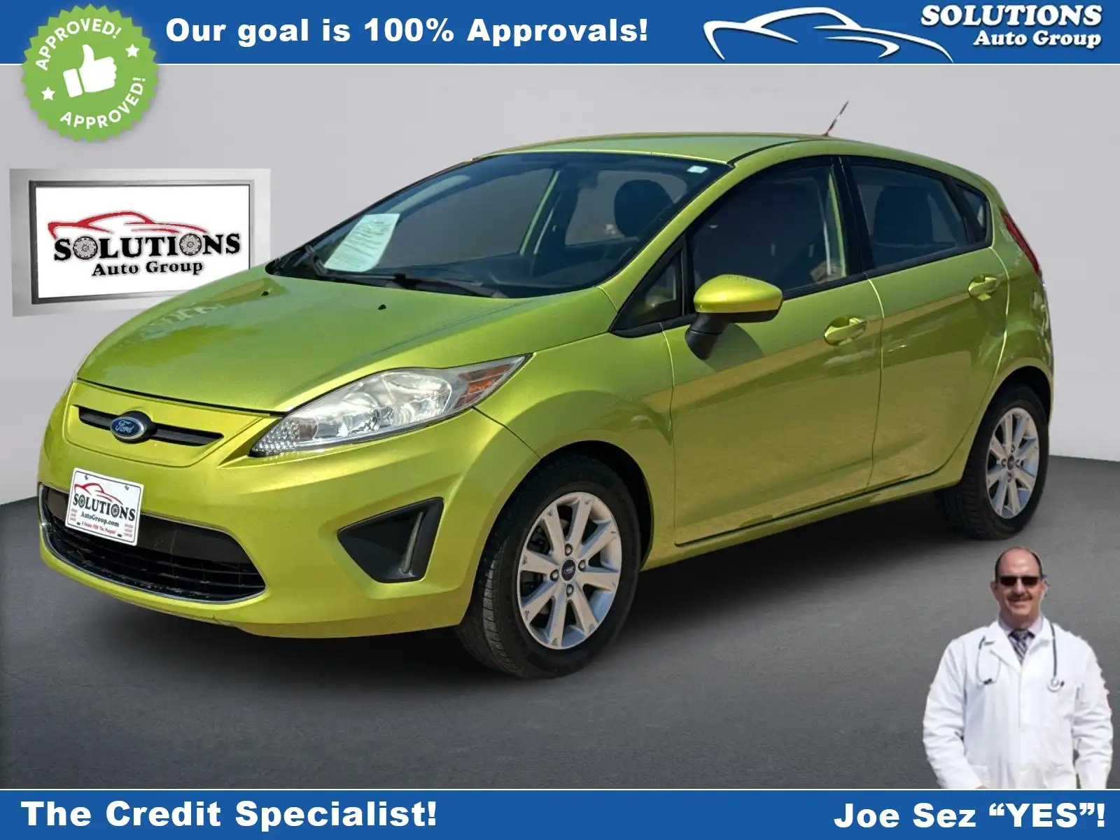 2012 Ford Fiesta SE Hatchback's photo