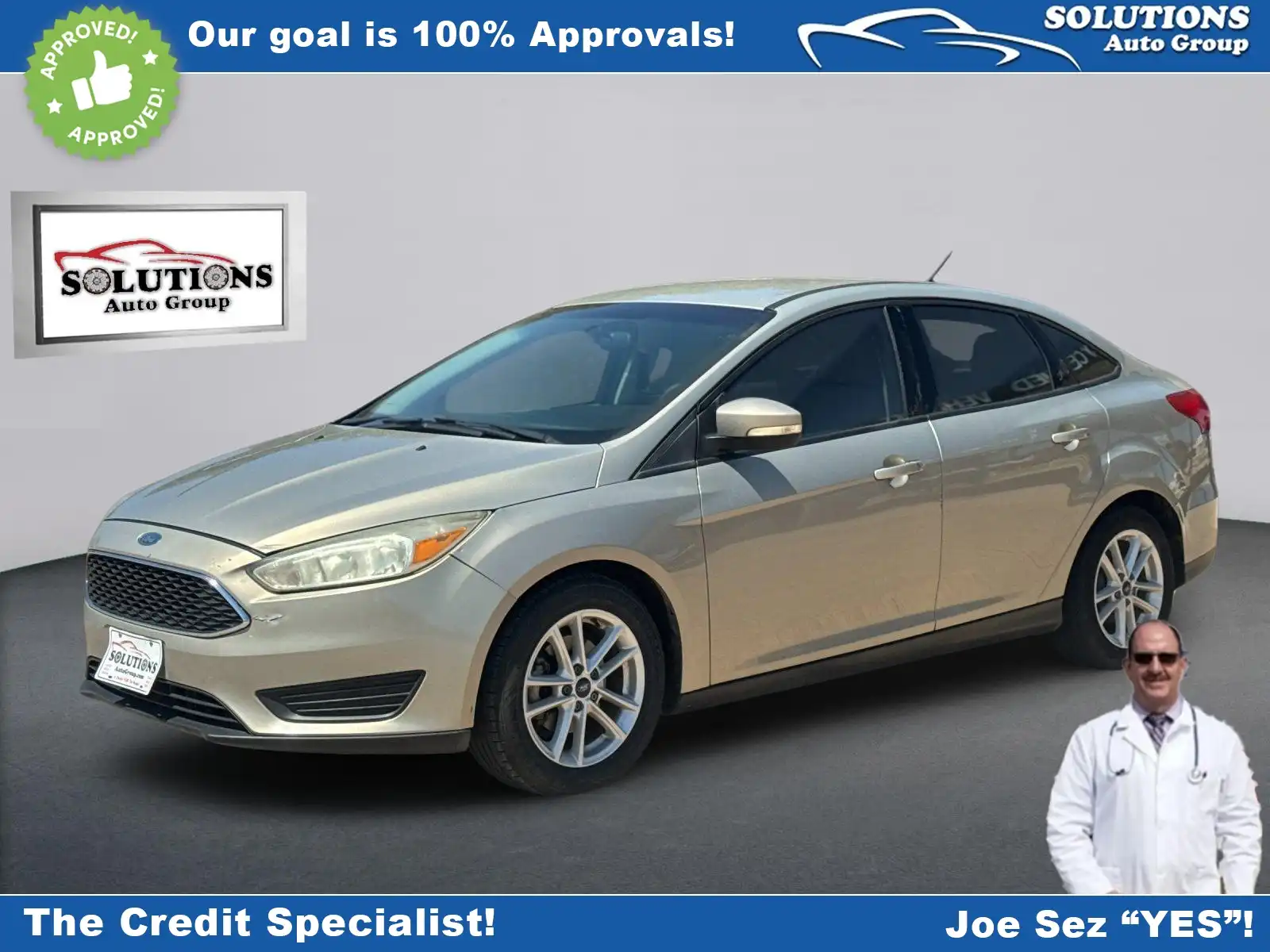 2016 Ford Focus SE Sedan's photo