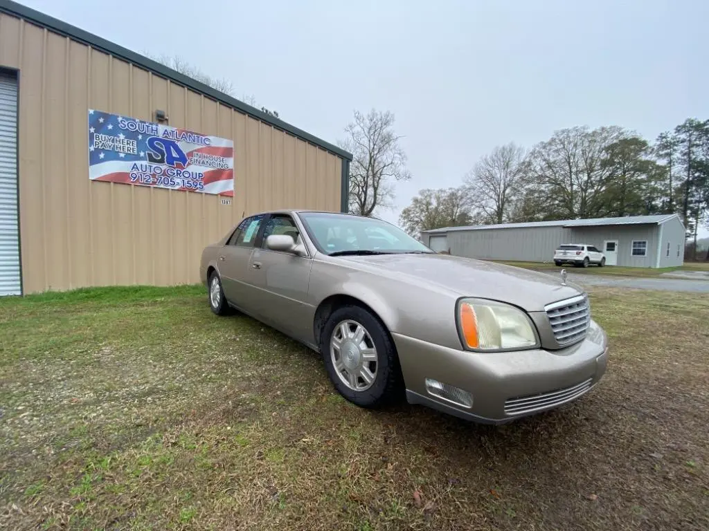 2004 Cadillac DeVille Base photo 3