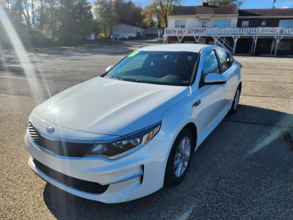 2018 Kia Optima LX AT's photo