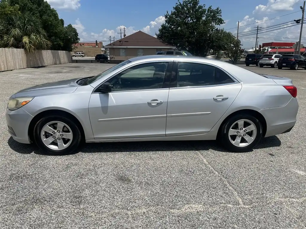2016 Chevrolet Malibu 1LS's photo