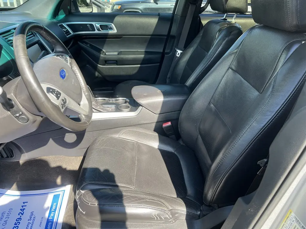 2015 Ford Explorer Limited photo 5