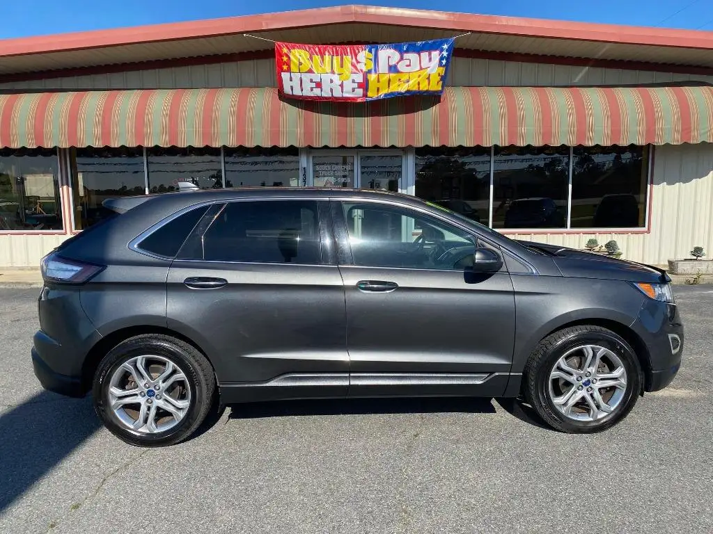2017 Ford Edge Titanium photo 1