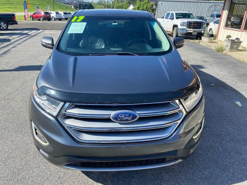 2017 Ford Edge Titanium photo 3