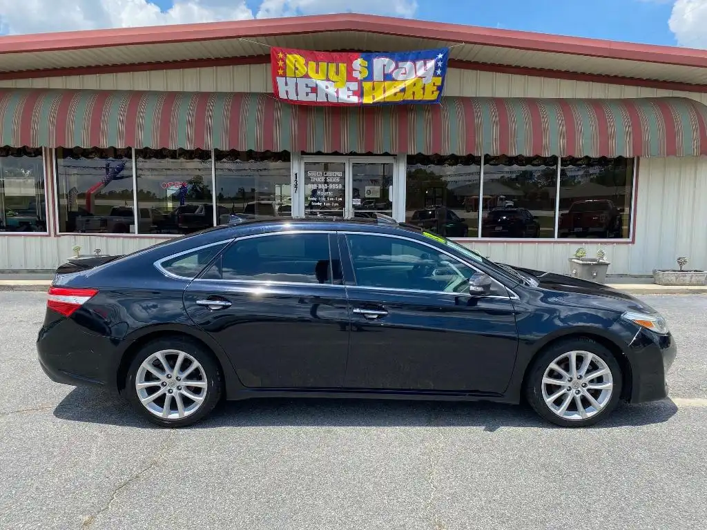 2013 Toyota Avalon Limited's photo