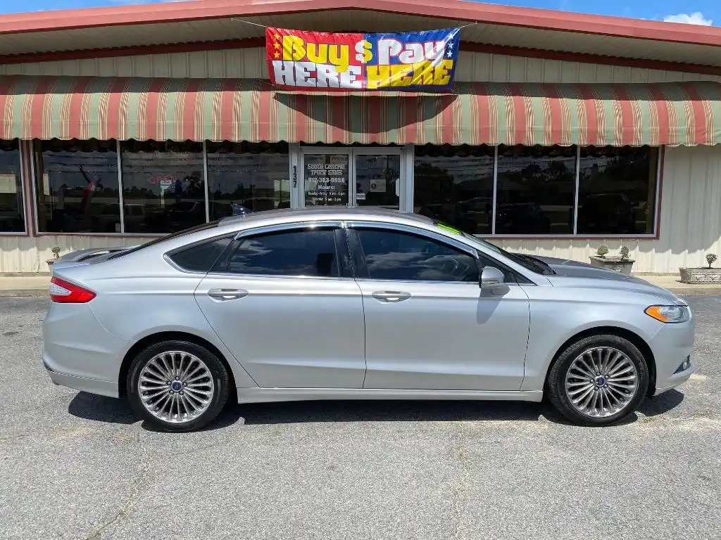 2016 Ford Fusion SE FWD's photo