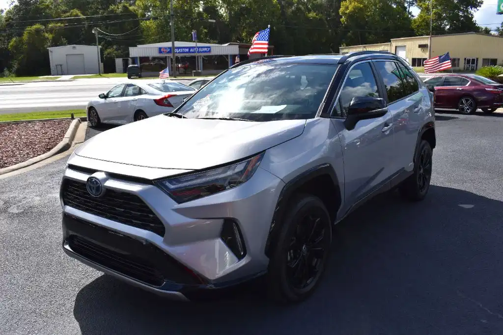 2023 Toyota RAV4 Hybrid XSE AWD's photo