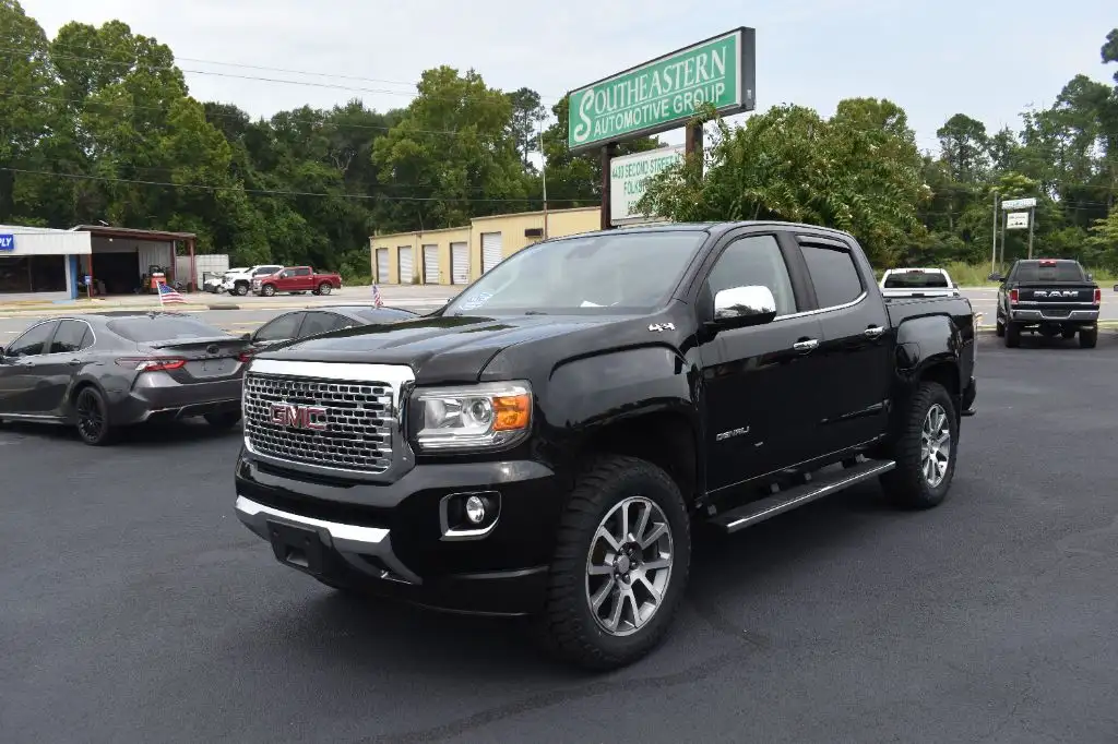 2018 GMC Canyon 4WD Denali Crew Cab Short Box's photo