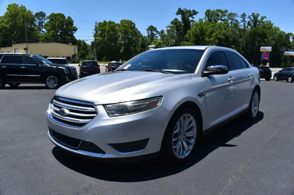 2014 Ford Taurus Limited FWD's photo
