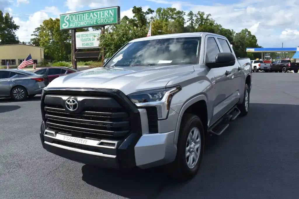 2024 Toyota Tundra SR 3.4L 4WD CrewMax 5.5' Bed's photo
