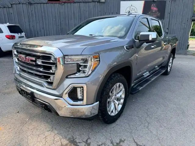 2019 GMC Sierra 4WD Crew Cab Short Box SLT's photo