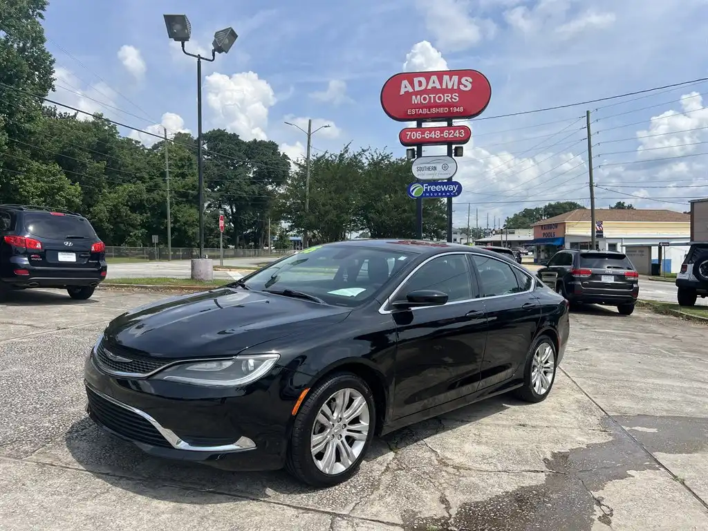 2015 Chrysler 200 Limited's photo