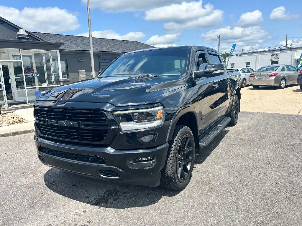 2021 RAM 1500 Laramie 4x4 Crew Cab 5'7's photo