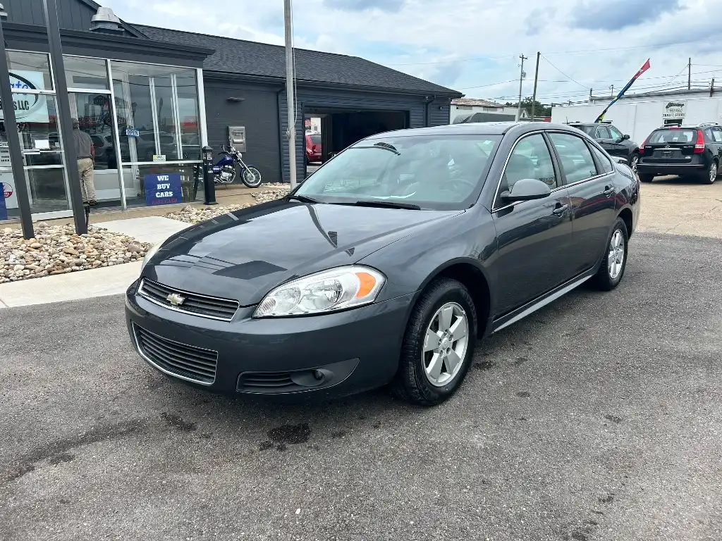 2010 Chevrolet Impala LT's photo