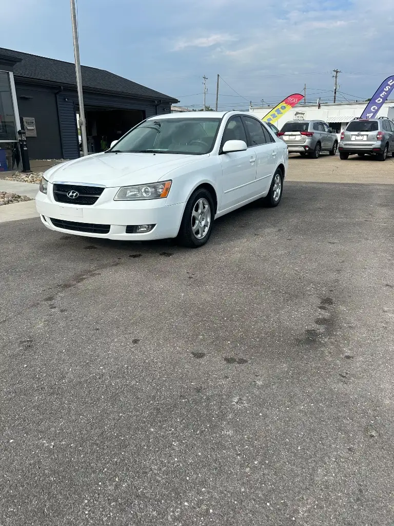 2006 Hyundai Sonata LX's photo