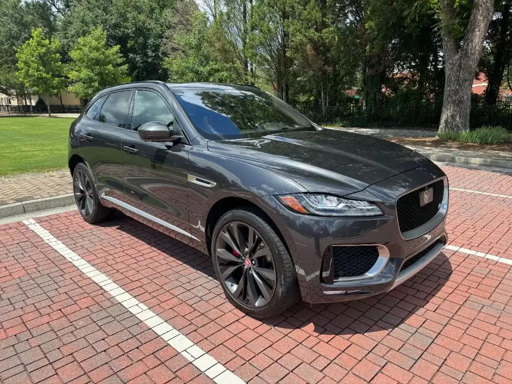 2019 Jaguar F-PACE S AWD's photo